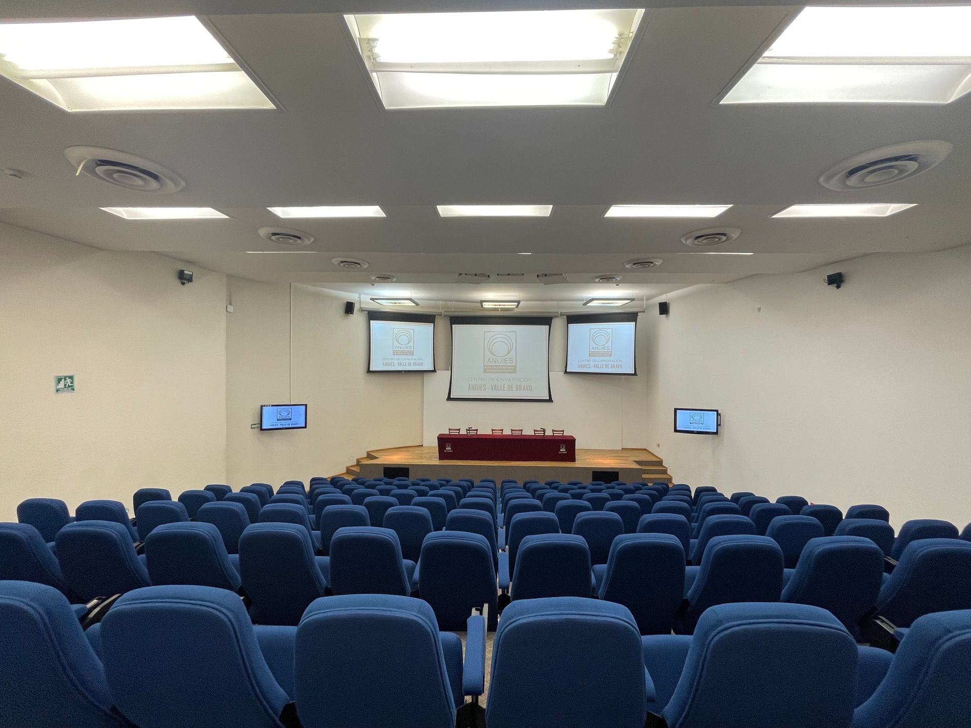 Un gran auditorio de ANUIES Valle de Bravo