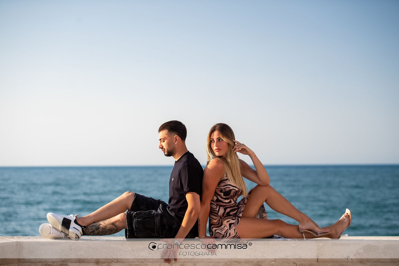 couple photo on bari seafront