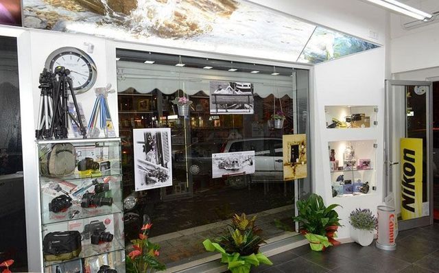 photographic equipment shop bari