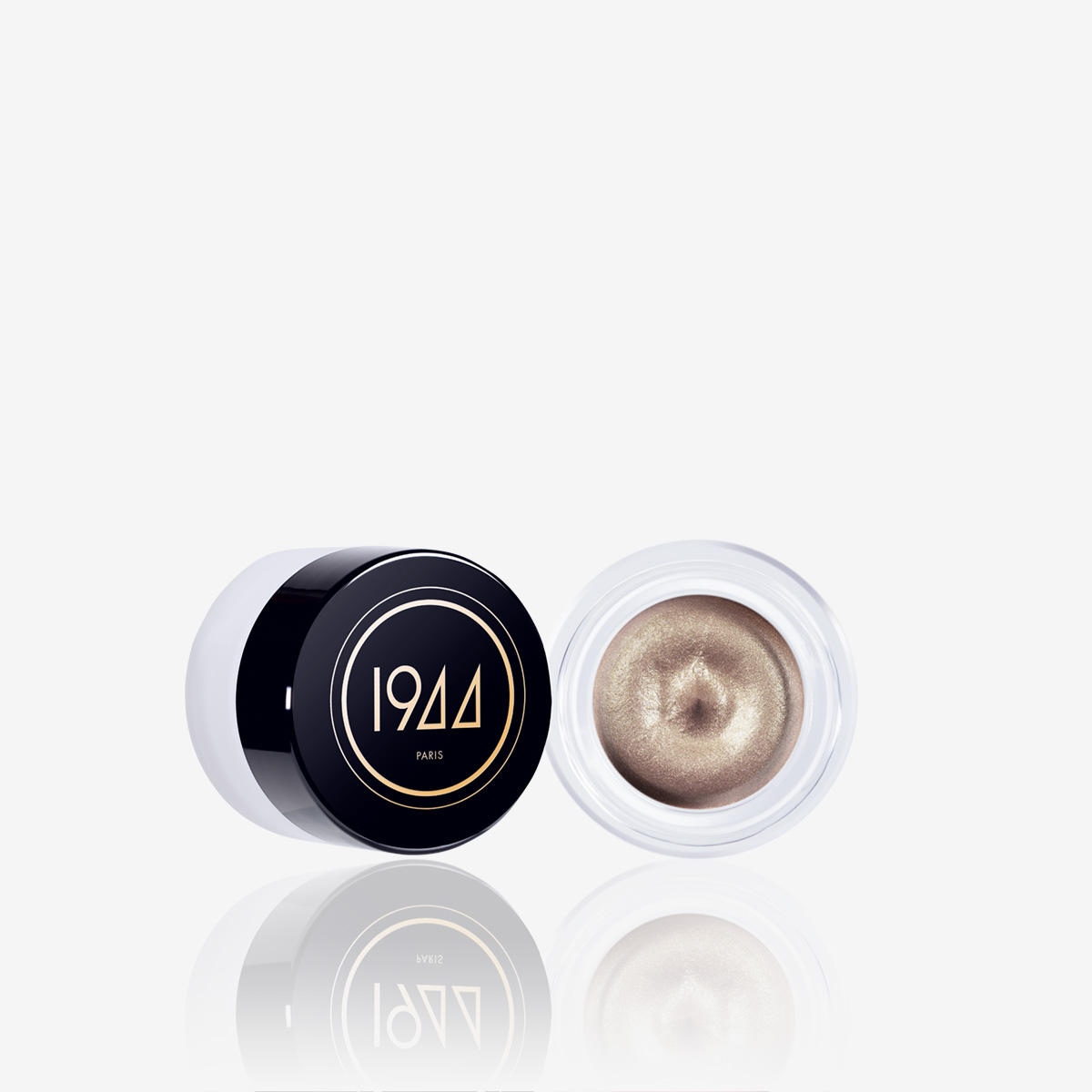 Une bouteille avec l'année 1944 dessus