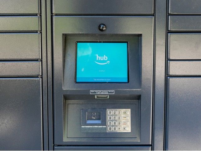 Amazon Package Locker Hub | Crofton Village Apartments