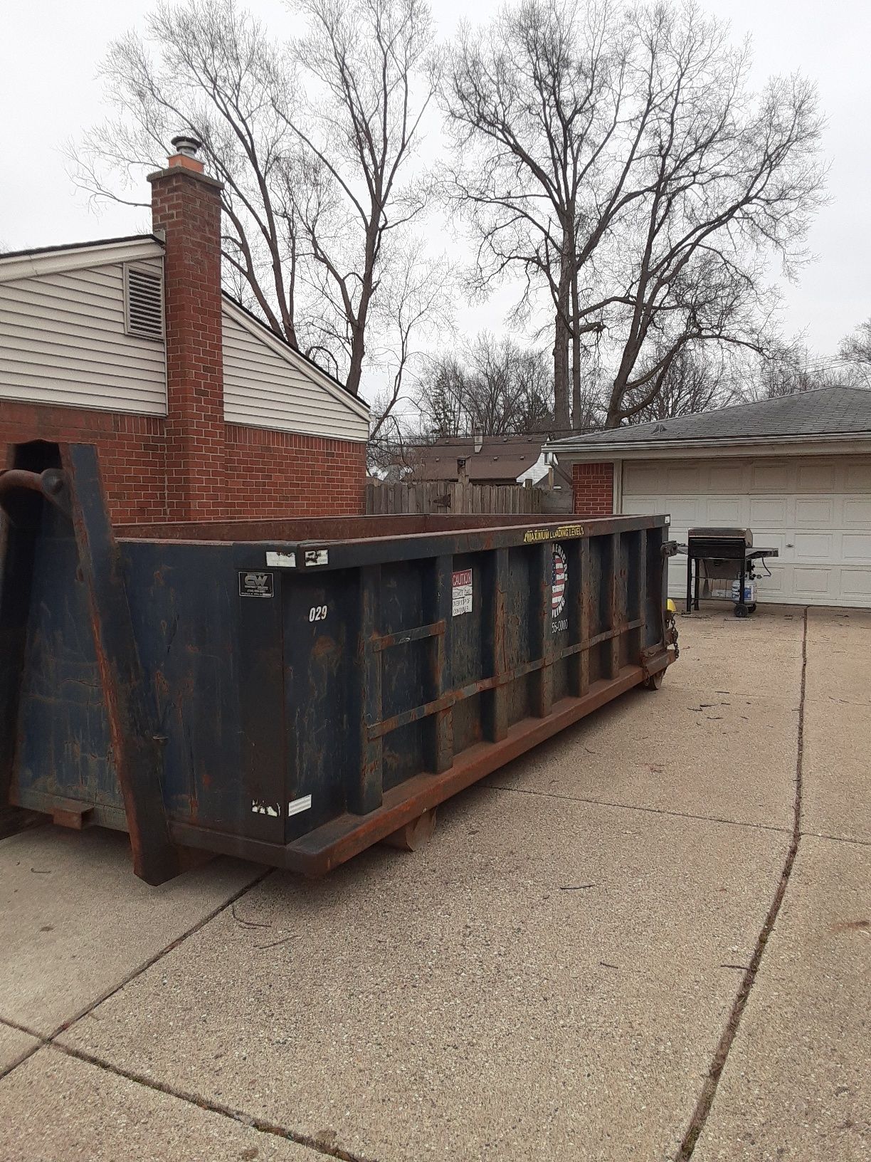 White Dumpster Truck