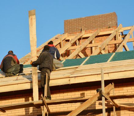 Colocar estructura de madera para construir tejado en Valdemoro, Madrid