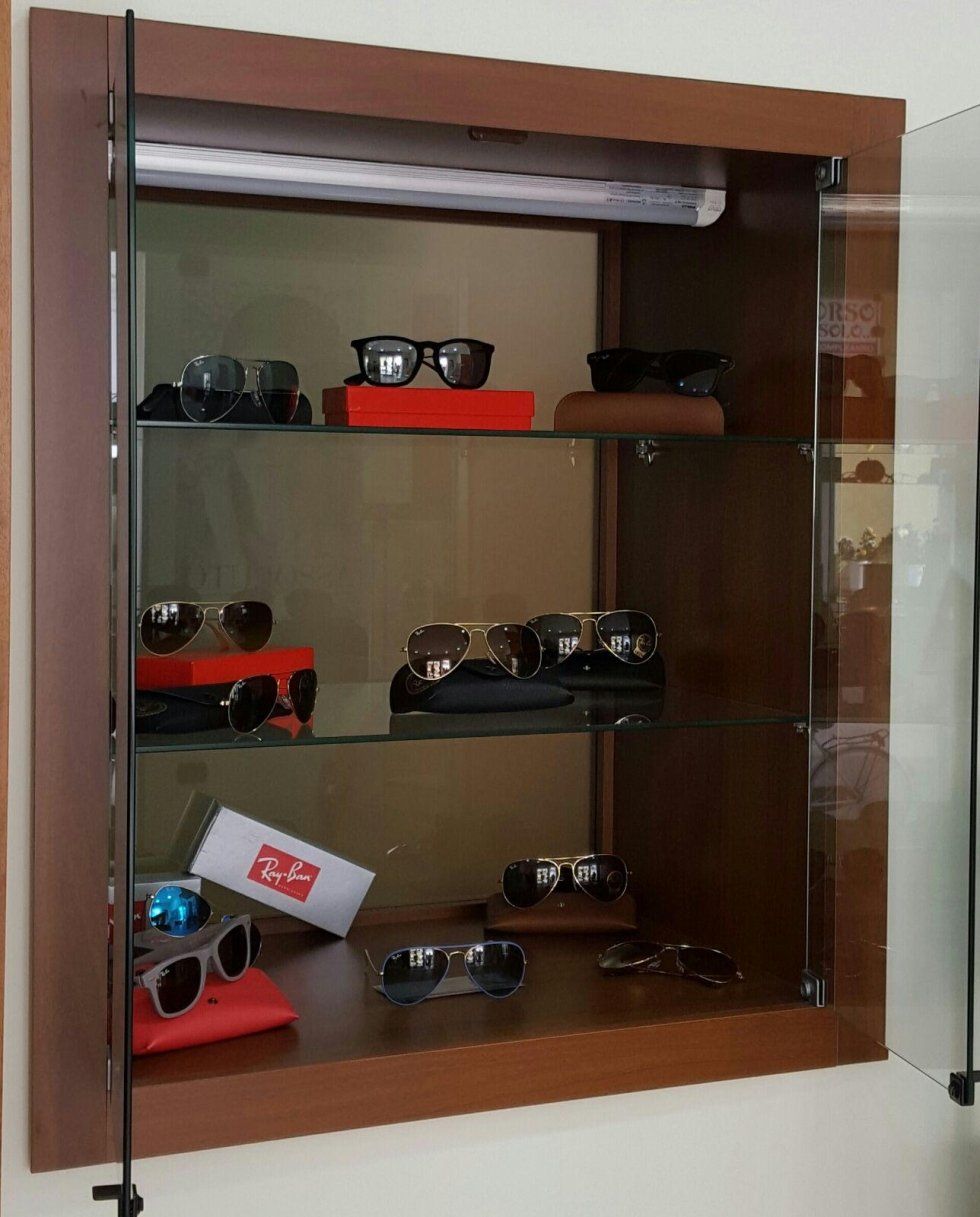 occhiali da sole di marca