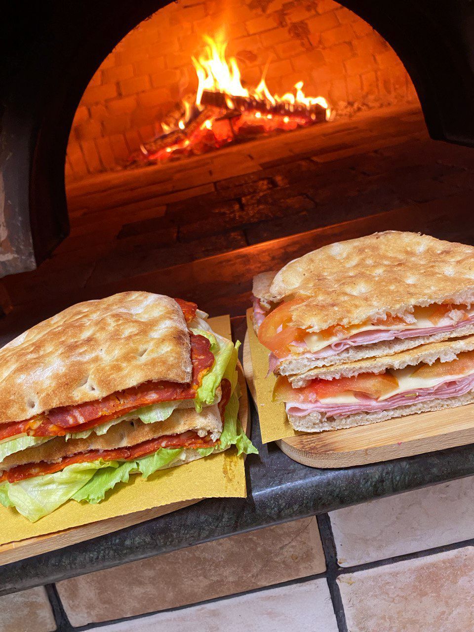 Focaccia ventricina e prosciutto