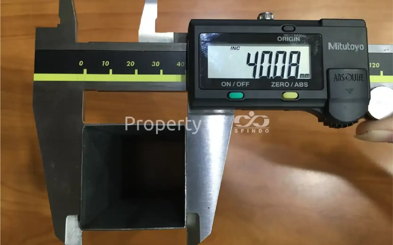 Alat ukur vernier caliper