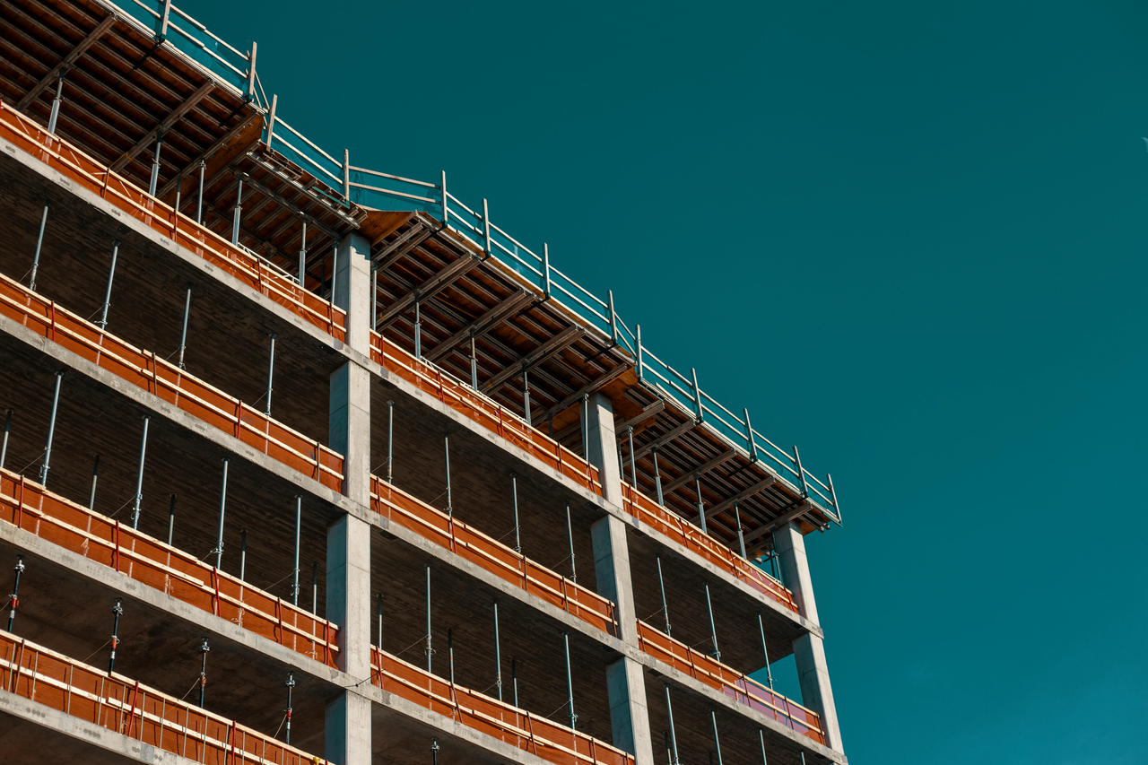 pipa baja digunakan untuk proyek gedung tinggi