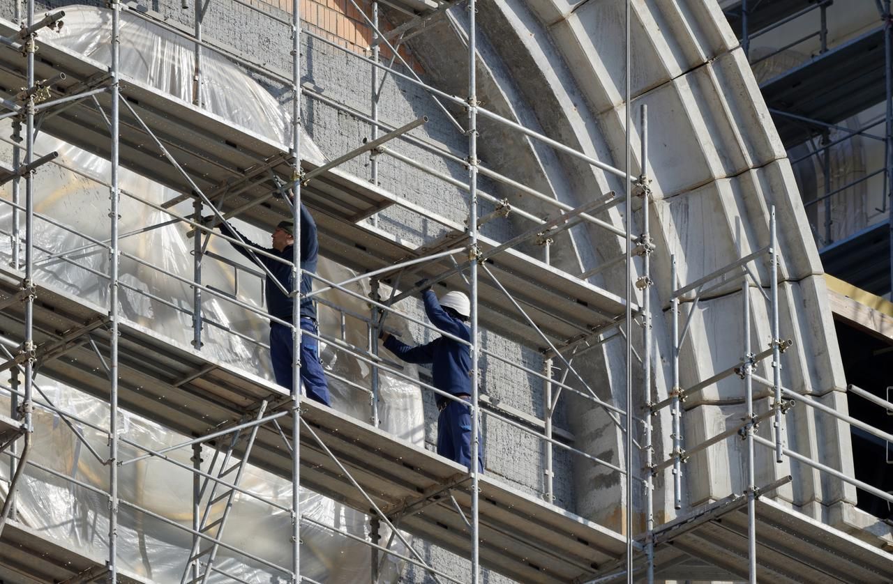 Scaffolding adalah alat penting proyek