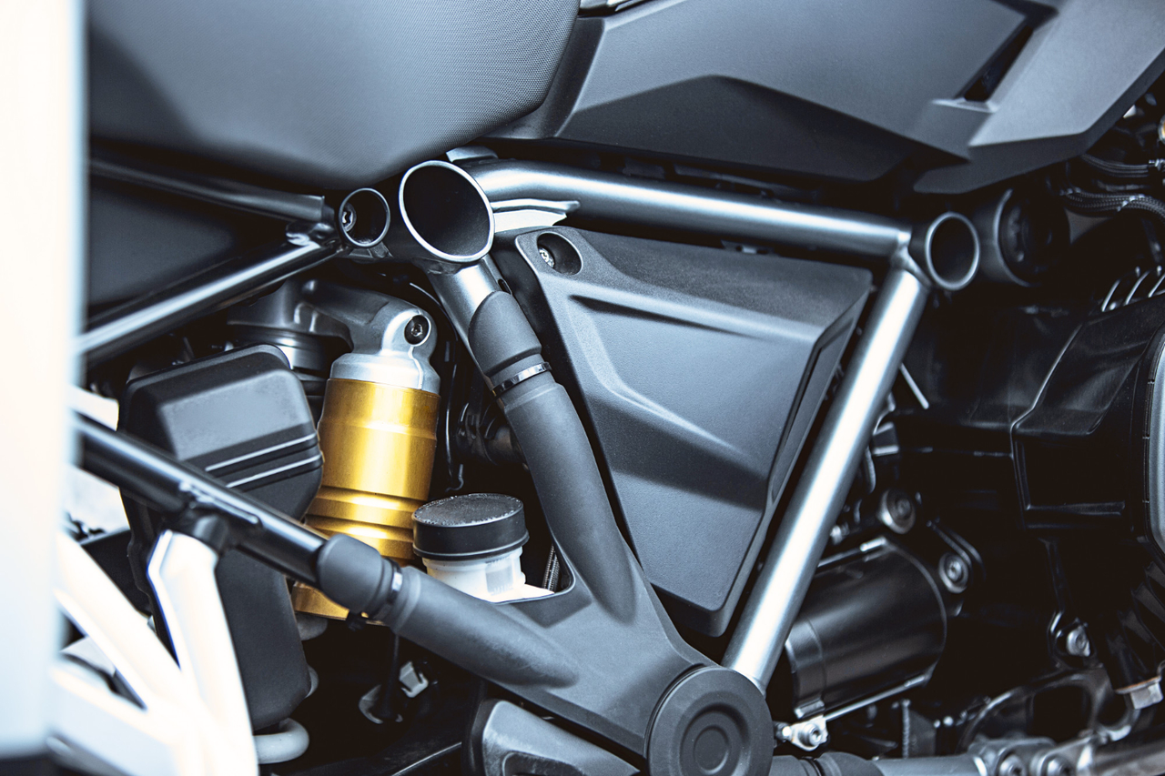 material rangka double cradle motor dari baja