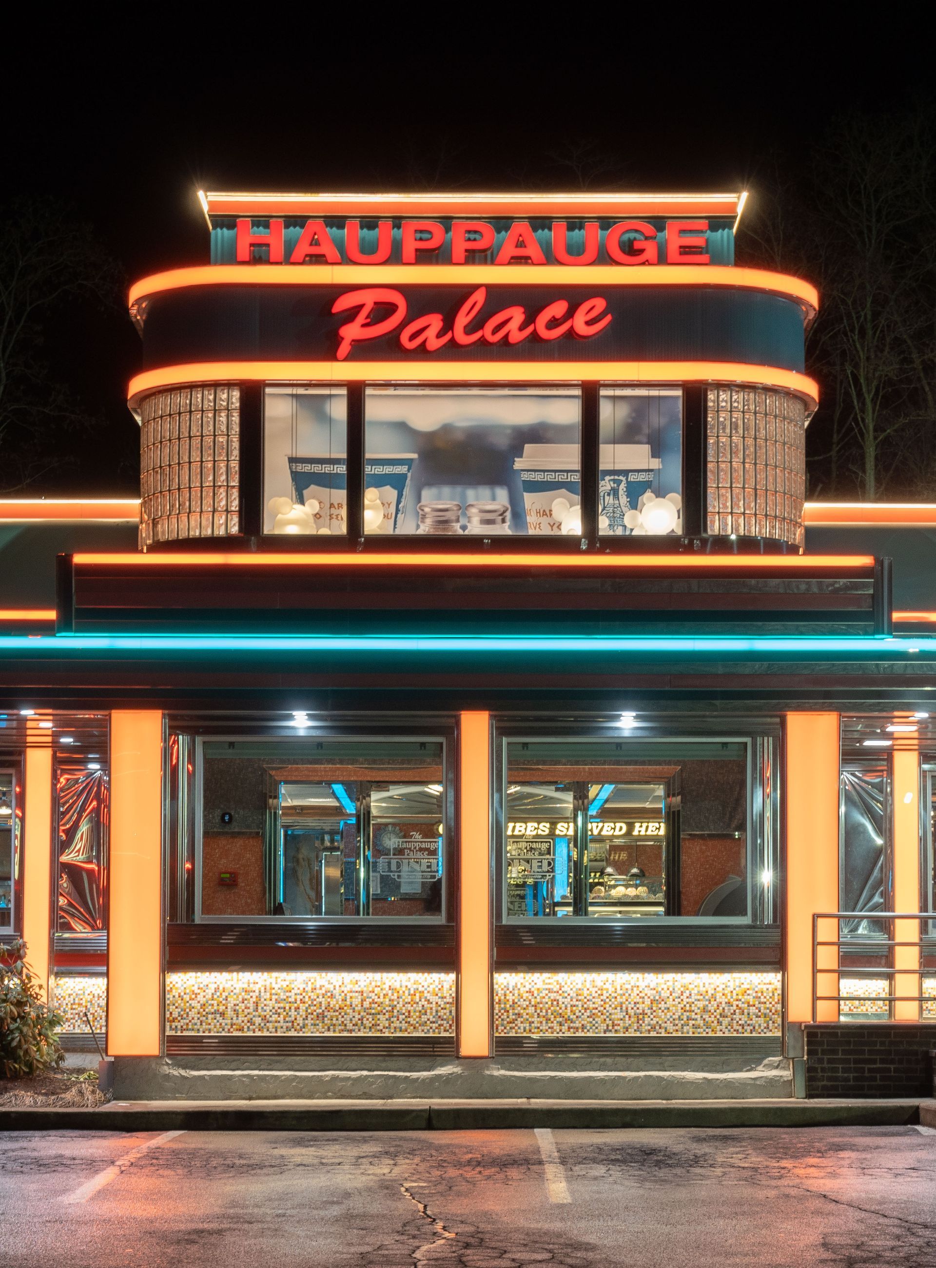 A building with the word palace on it