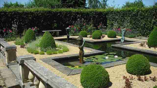 Barnsdale Formal Pool and Knot Garden