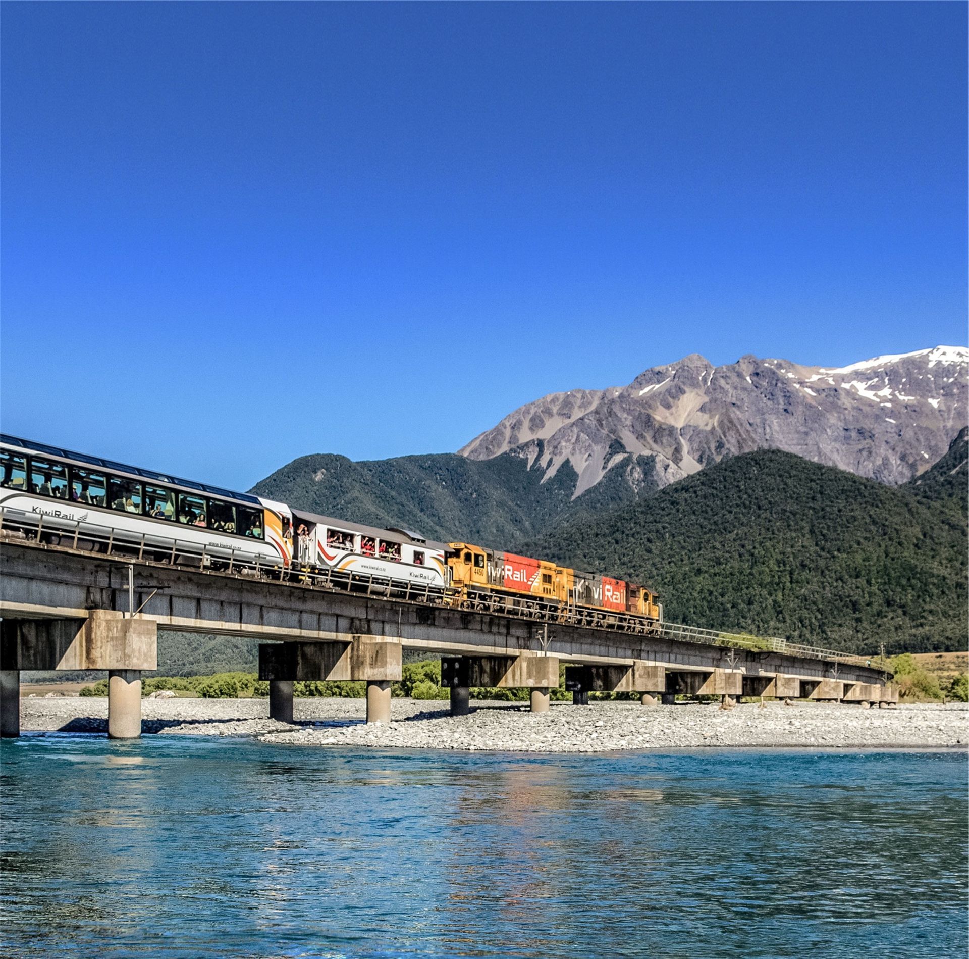 New Zealand Rail and Coach Journey 2026 - 15 Day Tour