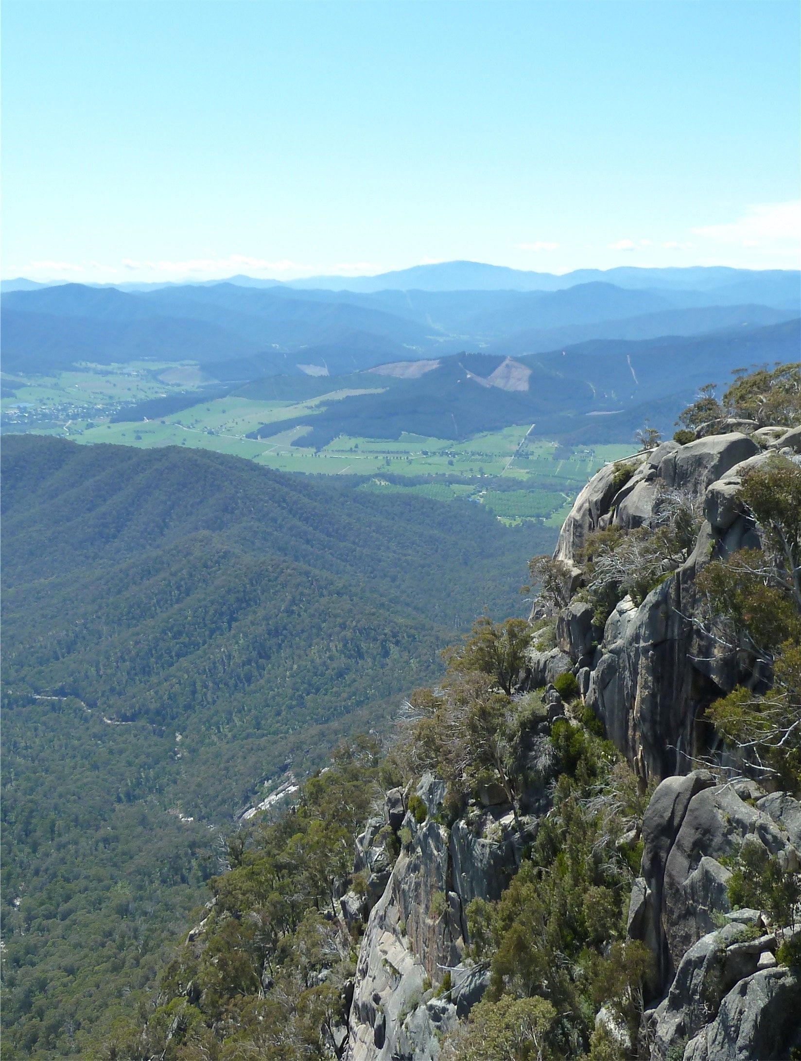 October Tours O'Shannessy's Quality Tours