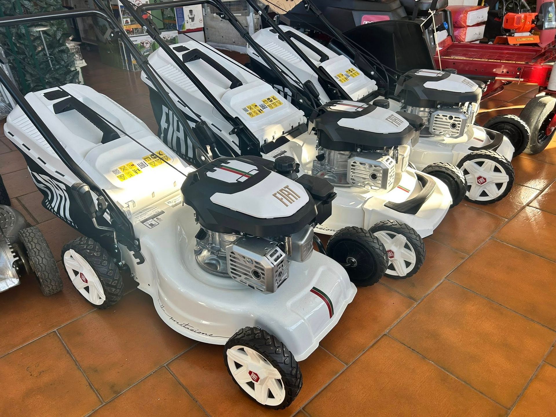 Attrezzi per arboricoltura e potatura