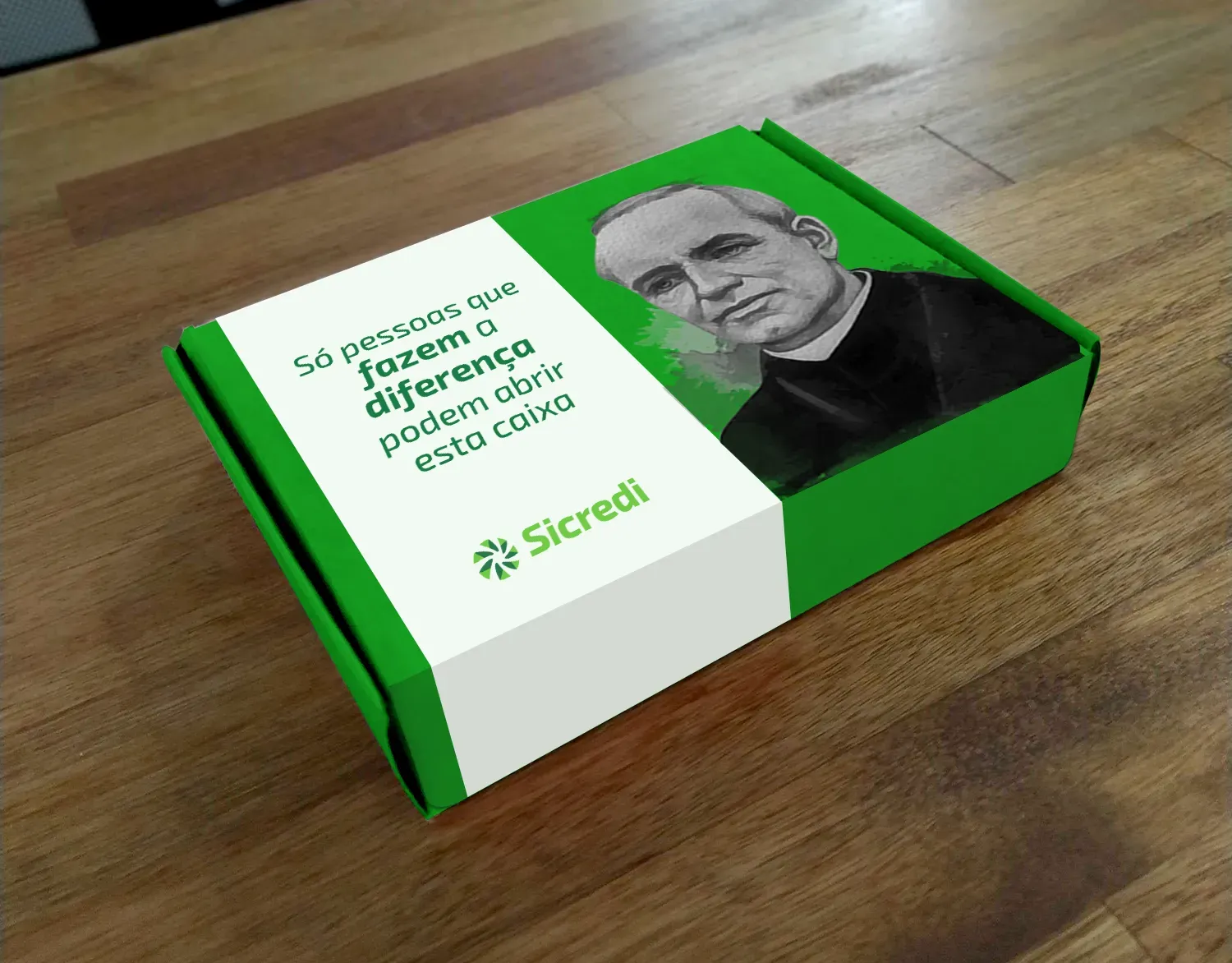 Uma embalgem verde da Sicredi com um texto e imagem
