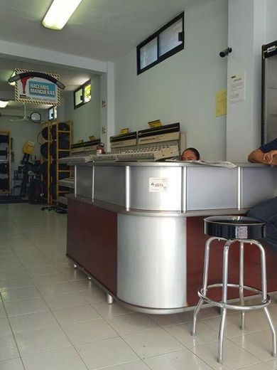 CONEXIONES HIDRÁULICAS Y MANGUERAS