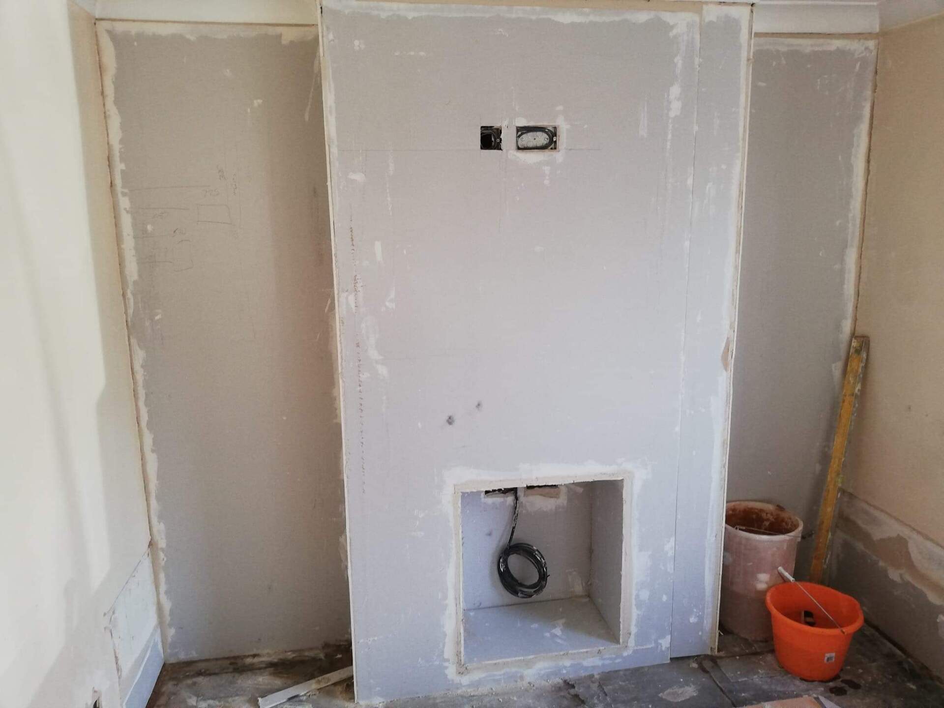 Picture of a newly painted reception room on a commercial building by Painting and Decorating Leeds