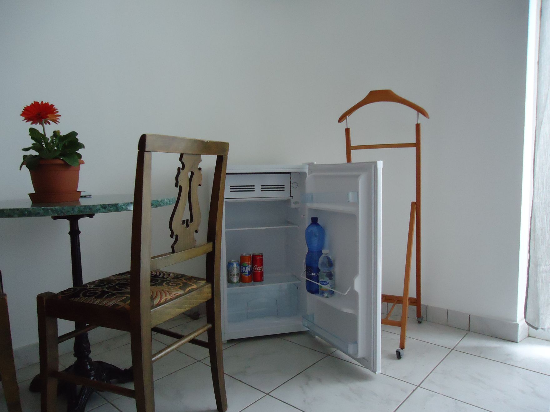 Frigobar con bevande fresche