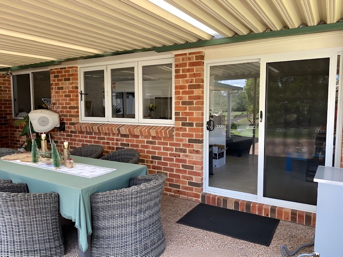 Aluminum Glass Doors — Master Glass & Glazing In Eleebana, NSW