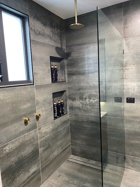 Custom Made Bathroom Mirror — Master Glass & Glazing In Eleebana, NSW