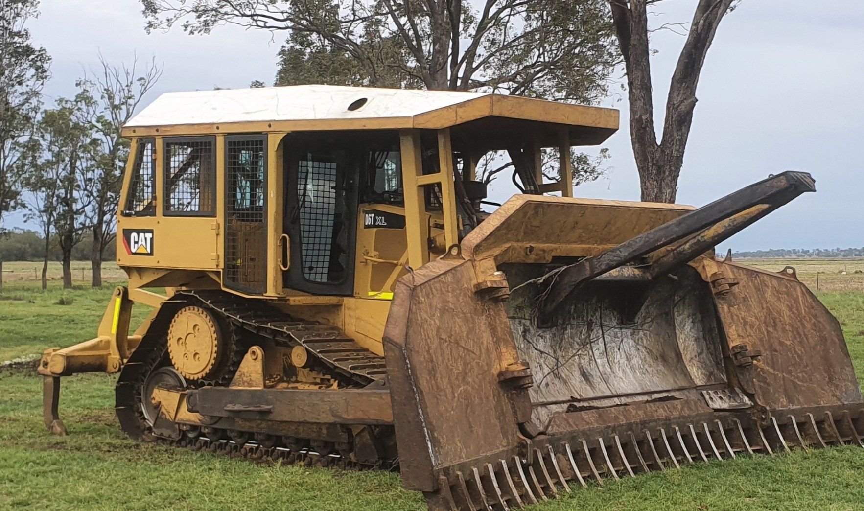Bulldozer Hire Toowoomba Oakleigh Earthmoving