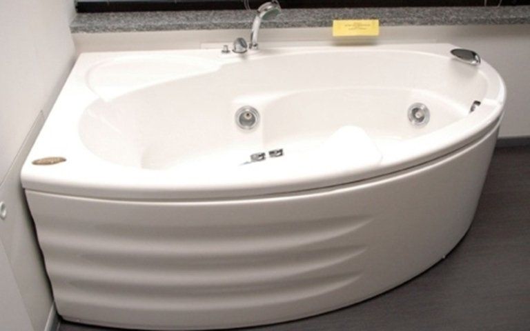 esposizione arredo bagno e sanitari