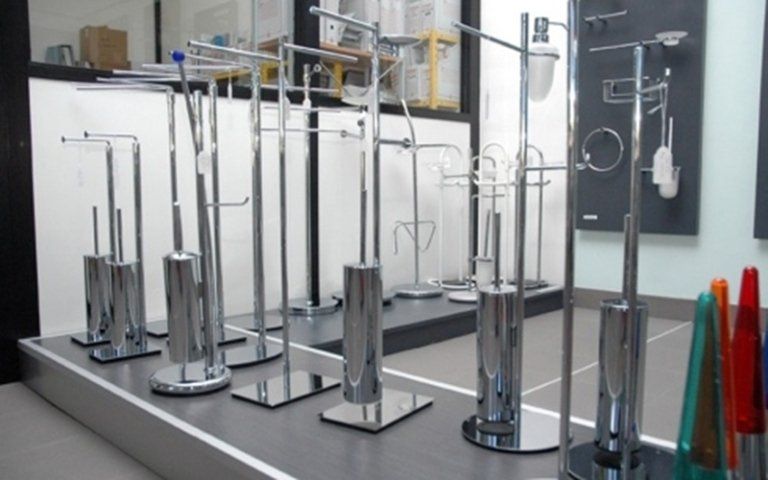 esposizione arredo bagno e sanitari