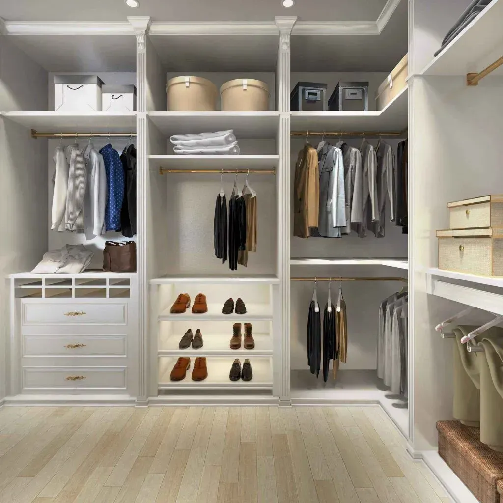 Custom Closet vs. Standard Closet: What Are the Differences?