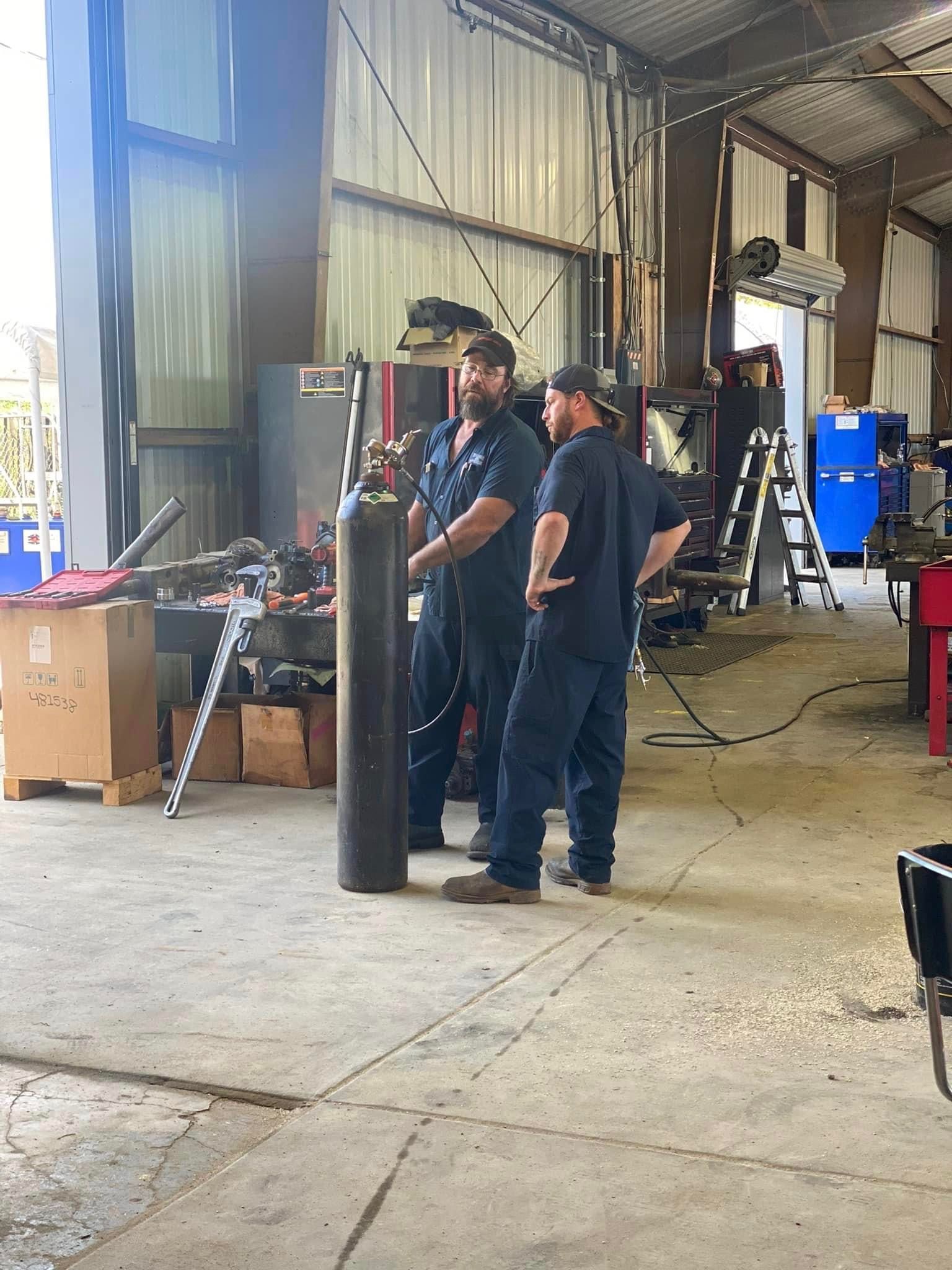 Our Shop & Team  - Clearwater, FL - Hose & Hydraulics Inc.