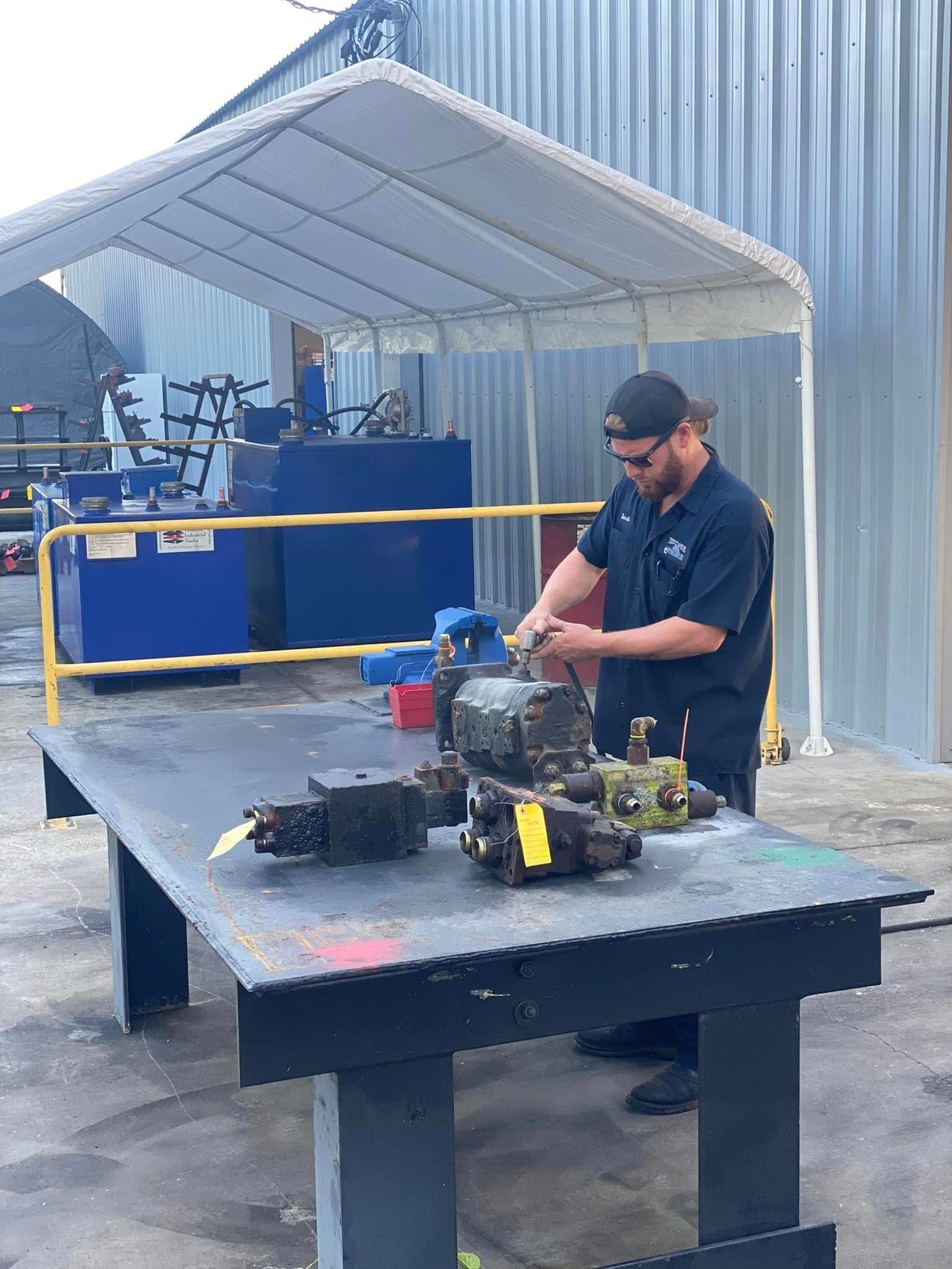 Our Shop & Team  - Clearwater, FL - Hose & Hydraulics Inc.