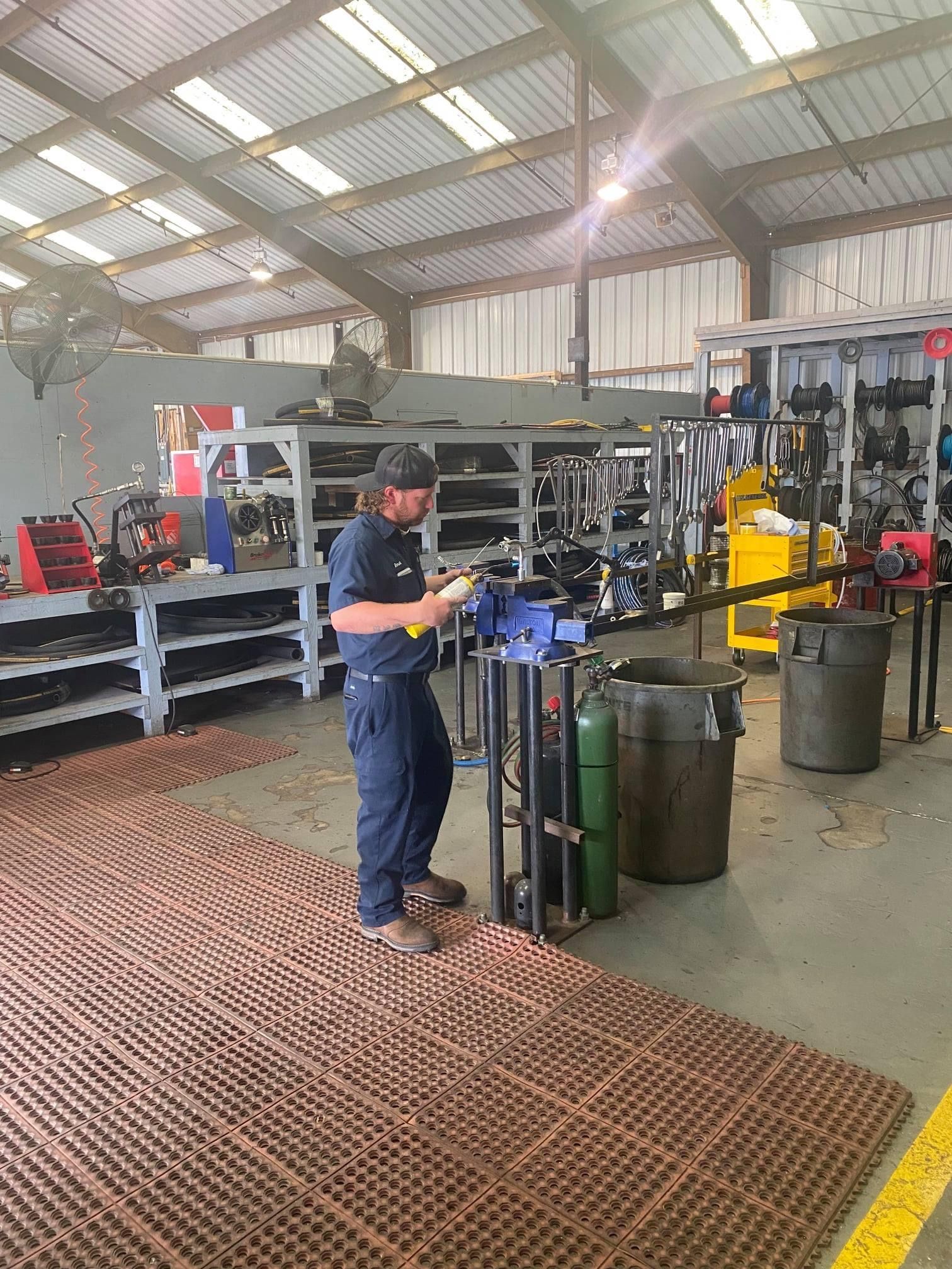 Our Shop & Team  - Clearwater, FL - Hose & Hydraulics Inc.