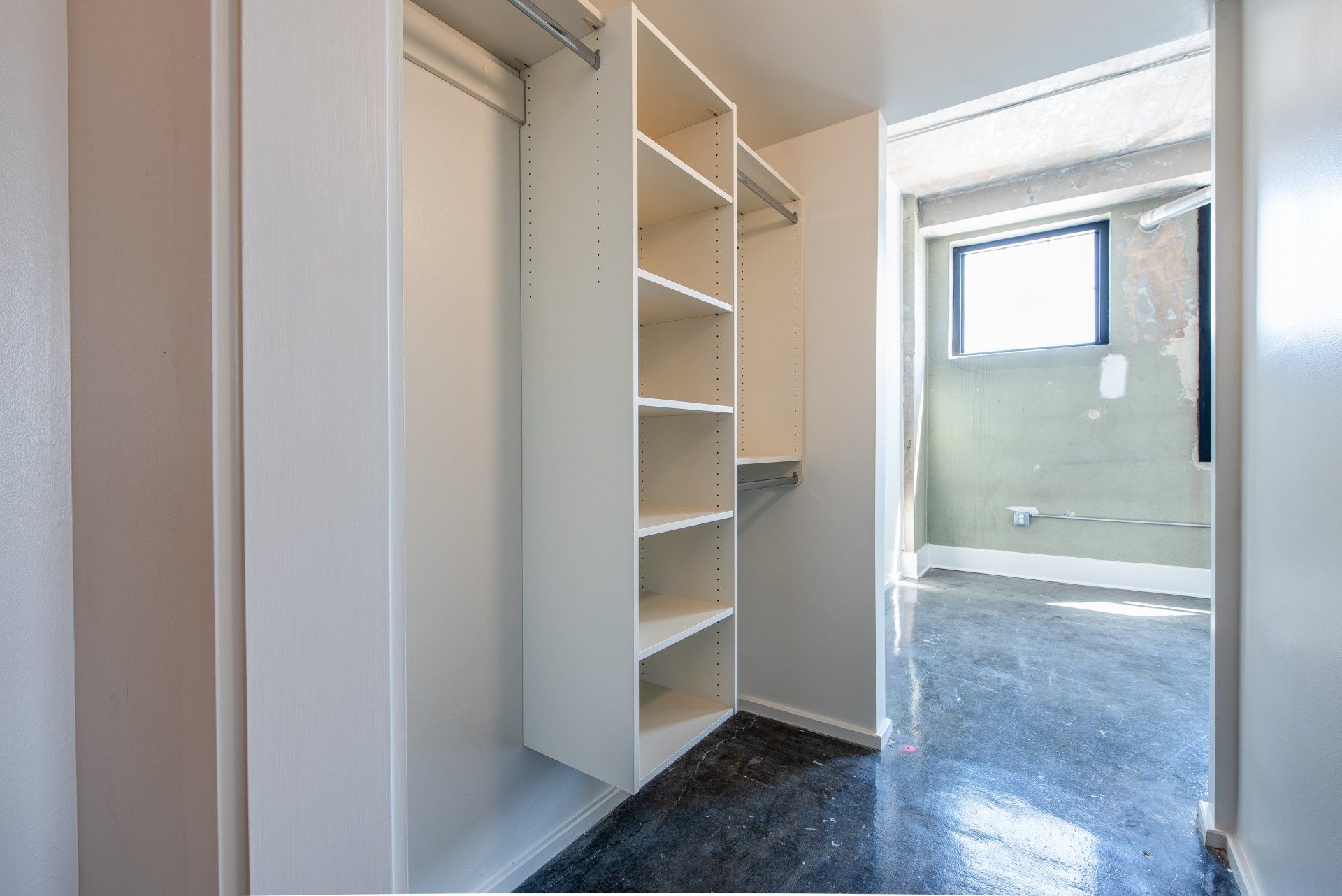 Sterchi Lofts Interior Closet Photo