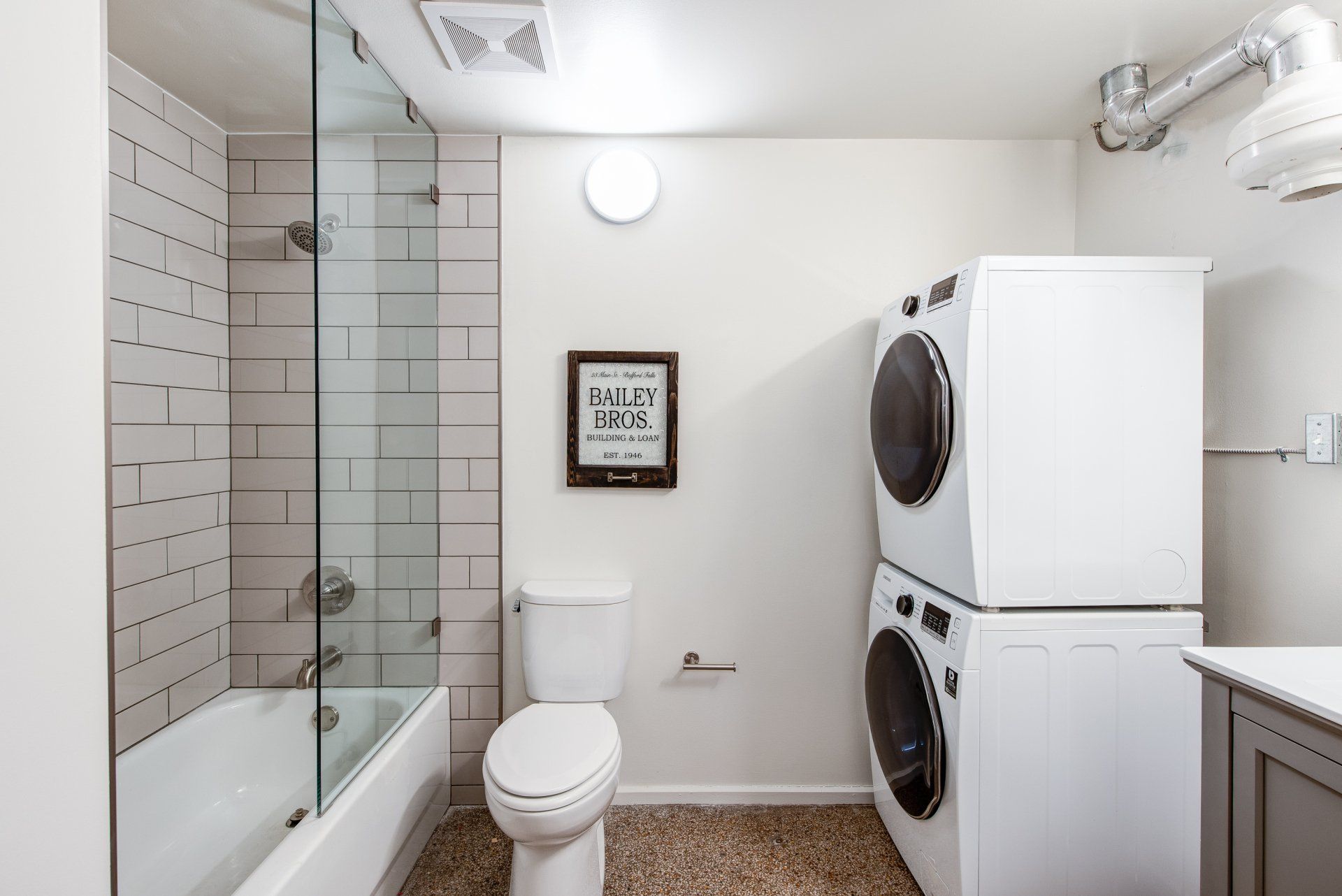 Sterchi Lofts Interior Bathroom Photo