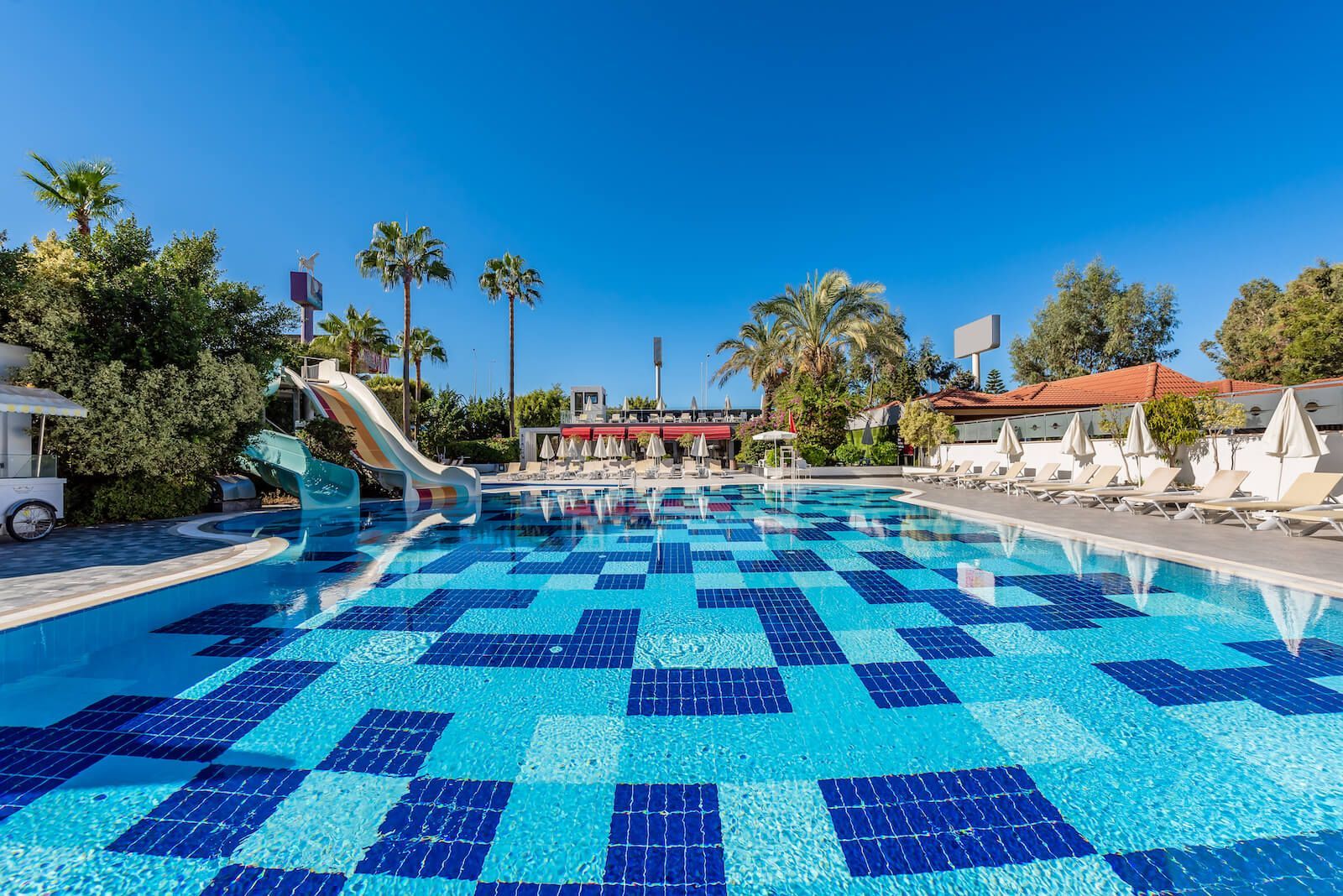 White City Beach Hotel