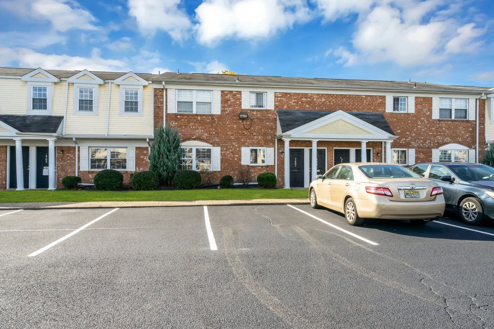 Exterior view of Town Bank Manor apartments