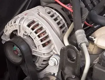 Alternator Repair in Bakersfield | Circle M Truck Repair Inc