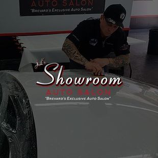 HIGH DEF DETAILING LOGO