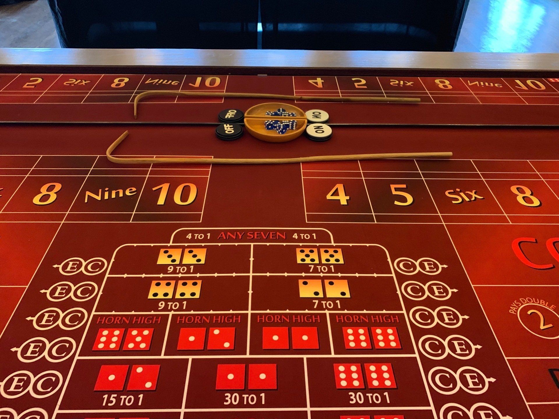 A roulette table with the number 8 on it