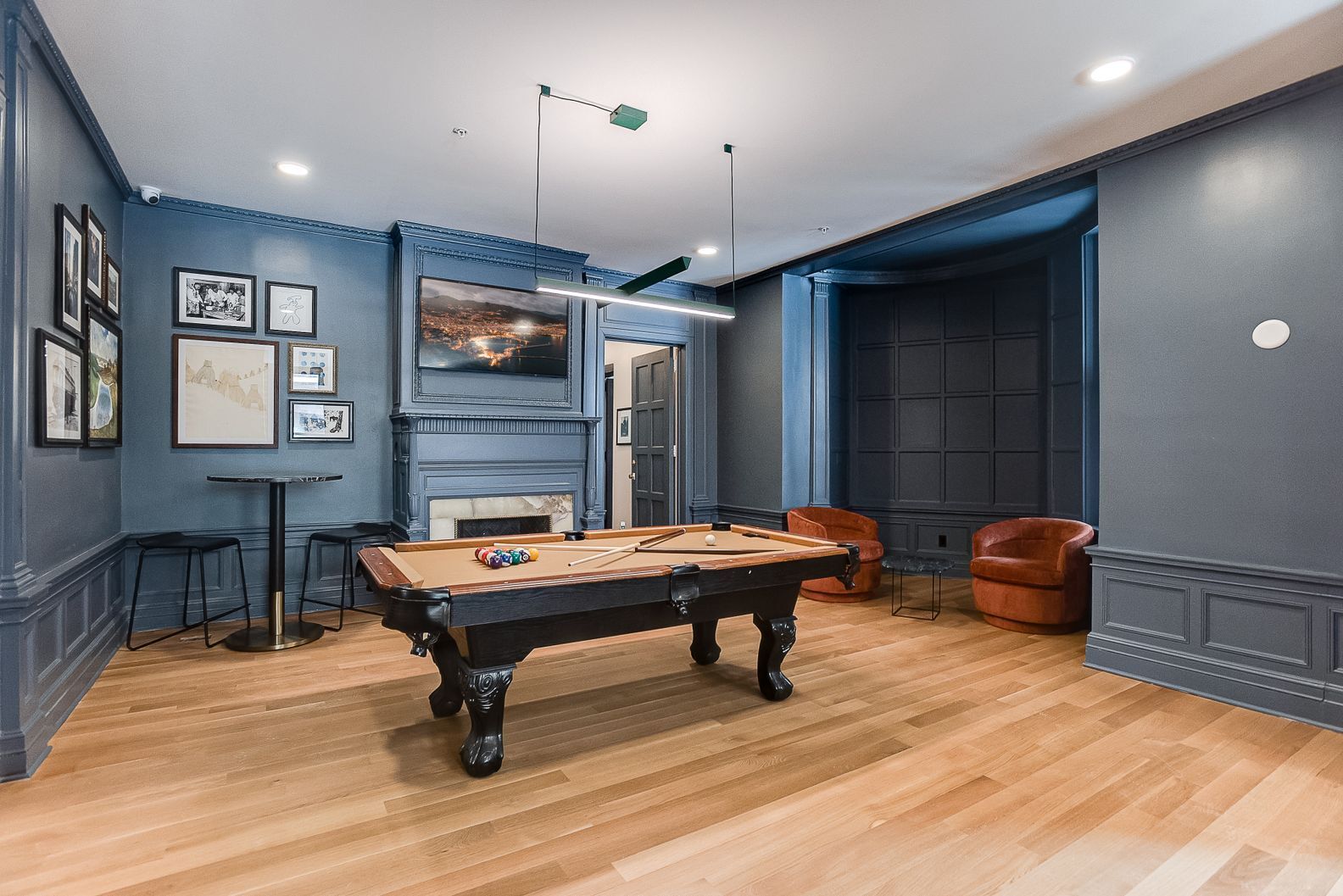 Building common area pool table