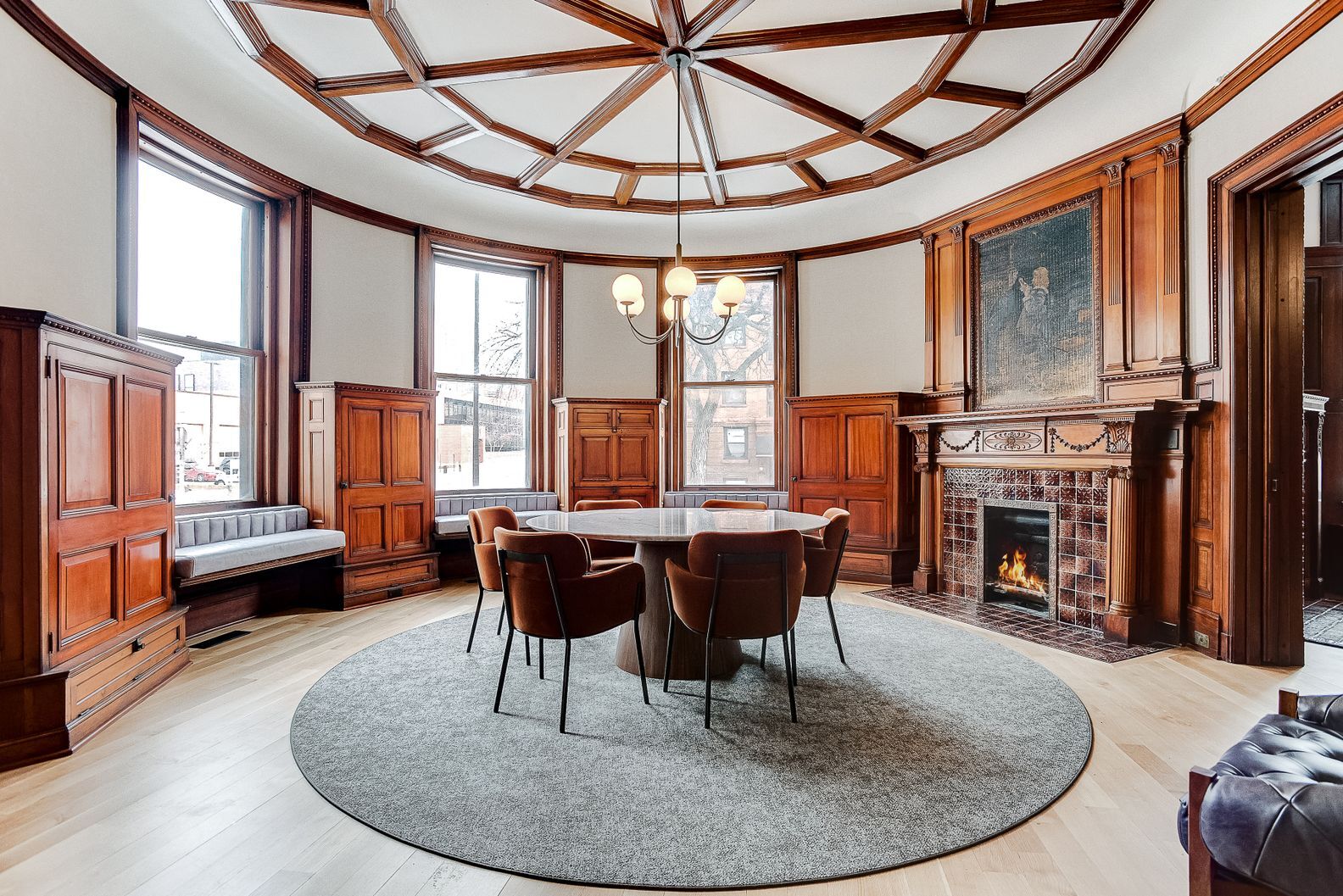 Building common kitchen and event space