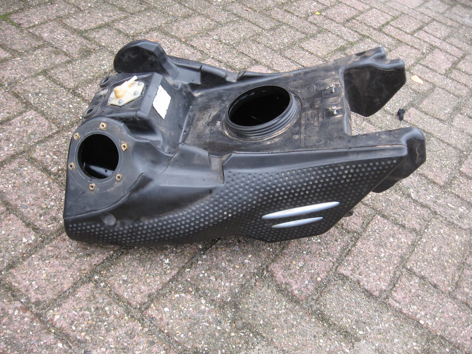 benzinetank	F650gs 99-03	16112346380