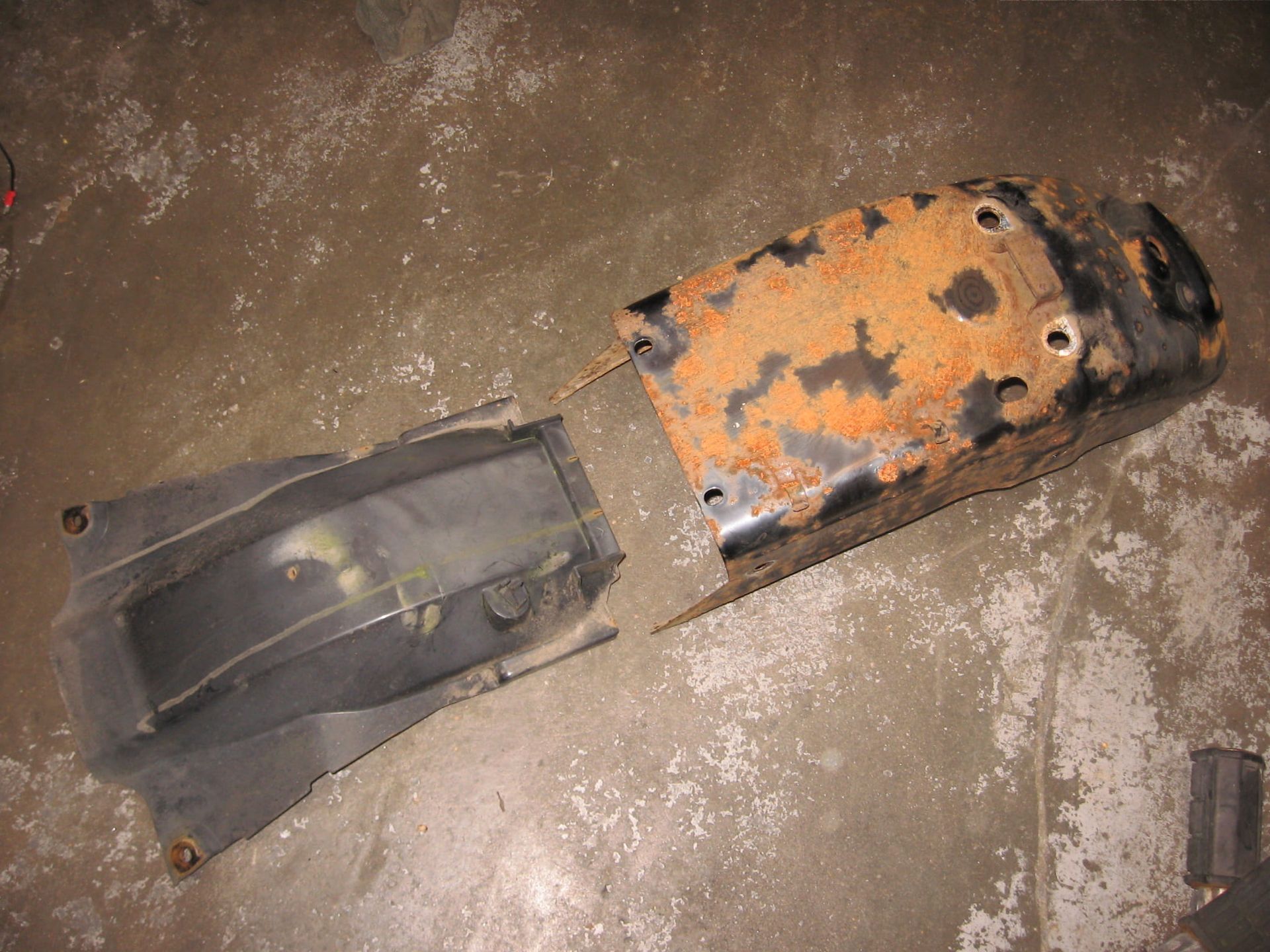 achterspatbord metaal en kunstof deel	Xj700s  , xj700x 1986	1aa-21610 + 1aa-21629