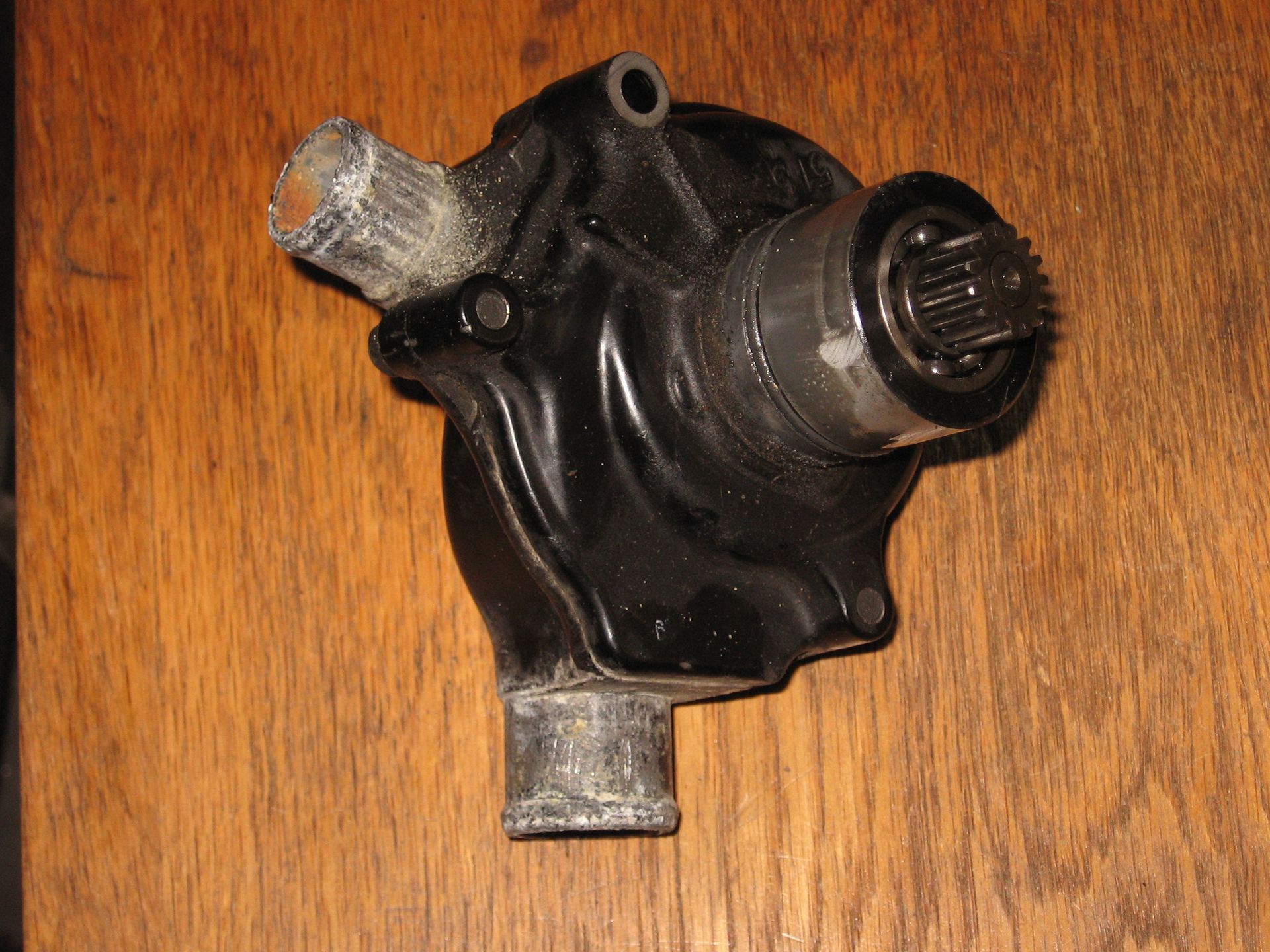 waterpomp 	Gpz600r , zx600 c1-7 , a1-3	49044-1054