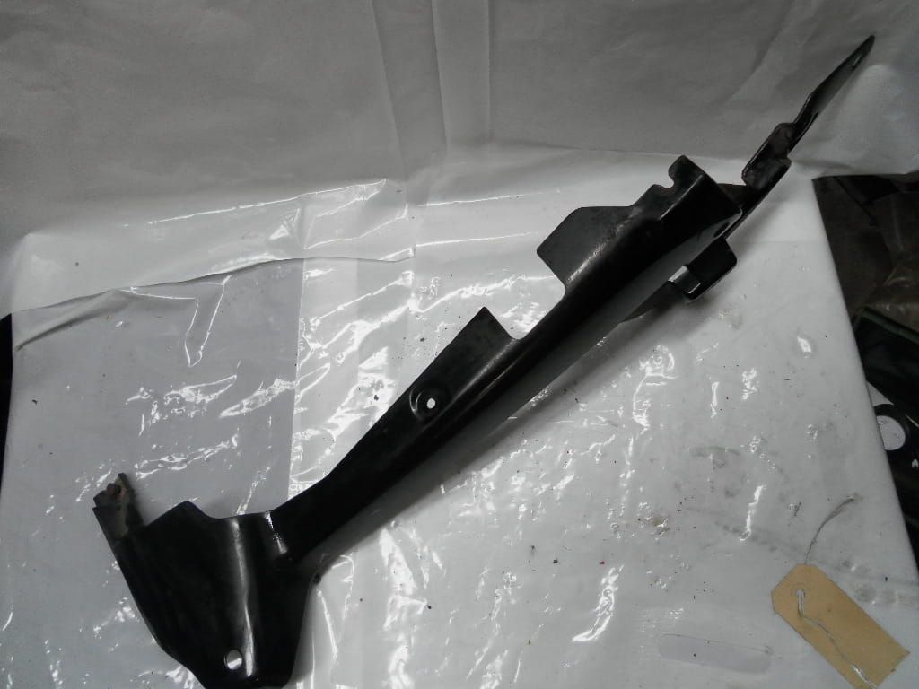 kuipdeel  achterkant links	r1100rt r850rt	52532351947	52532313703