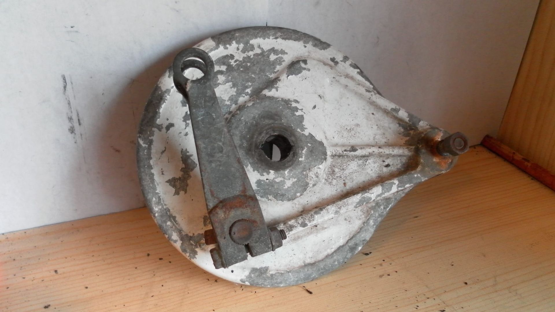 achterremplaat	cb250   	43100-KBG-701ZB