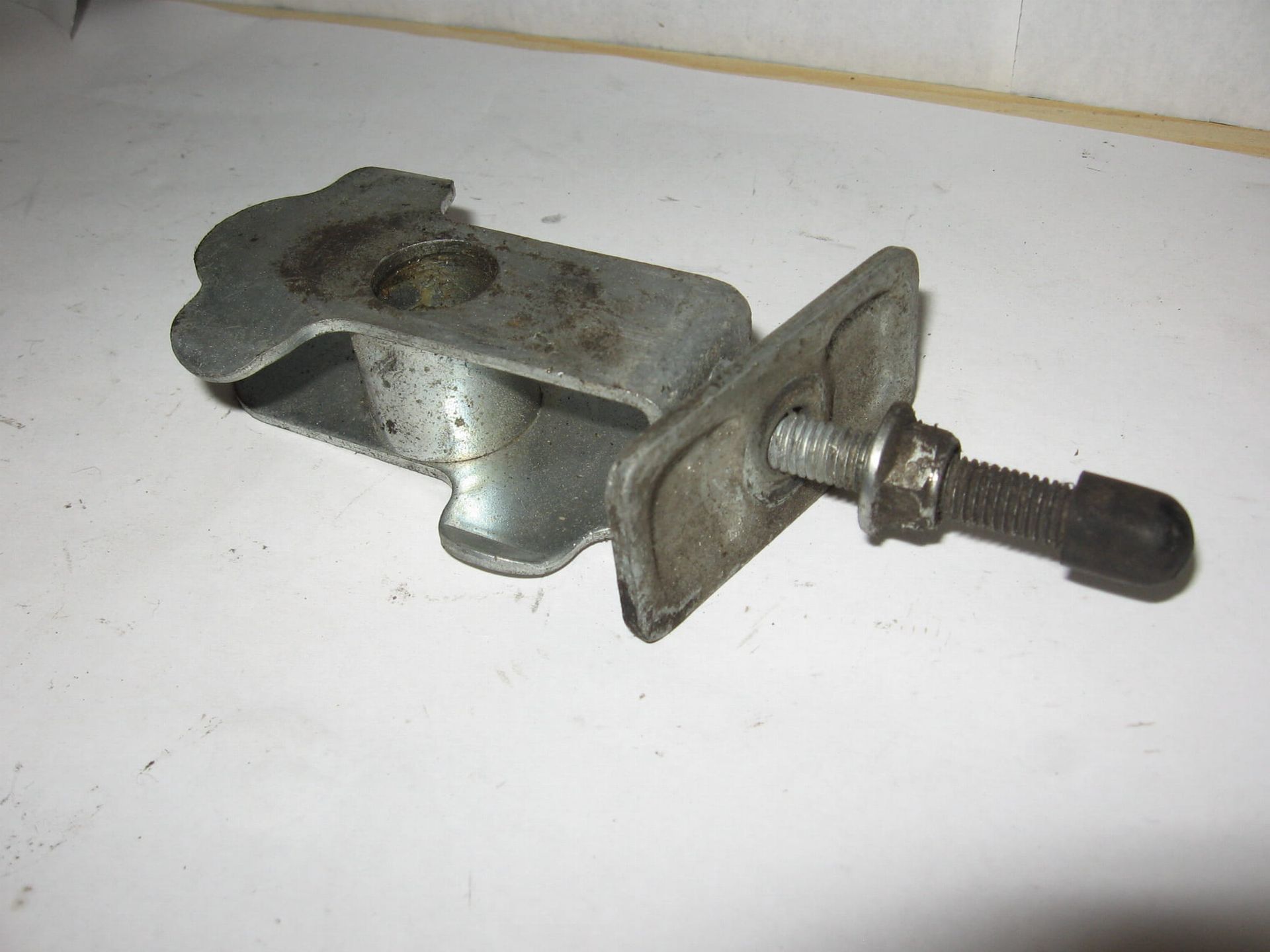 achterwielketting spannner 	Gs500e 89-05	61410-01D00 	61421-01D00