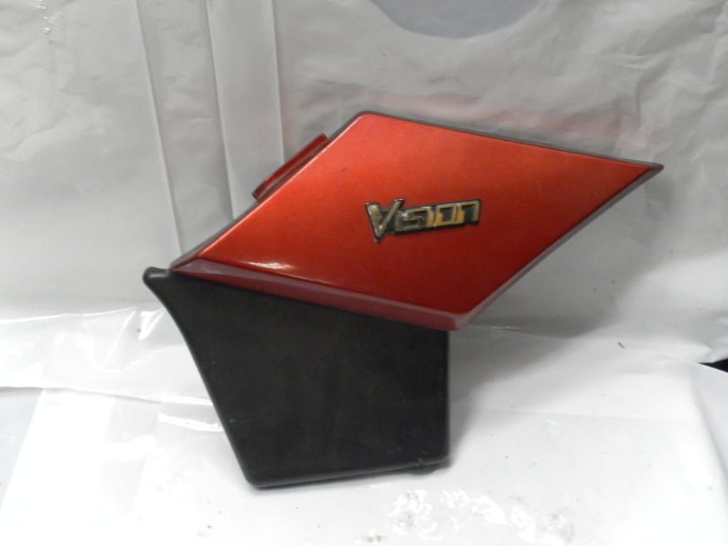 zijkap frame rechts	Xz550  82-83	11H-21721-00-63 	11H-21721-00