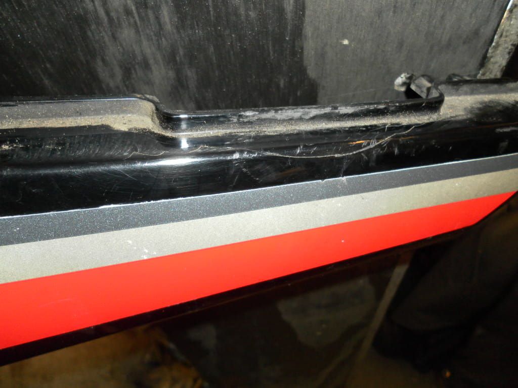 zijkap frame links 	xj600	33M-21711-00		, 	scheurtje achter kant