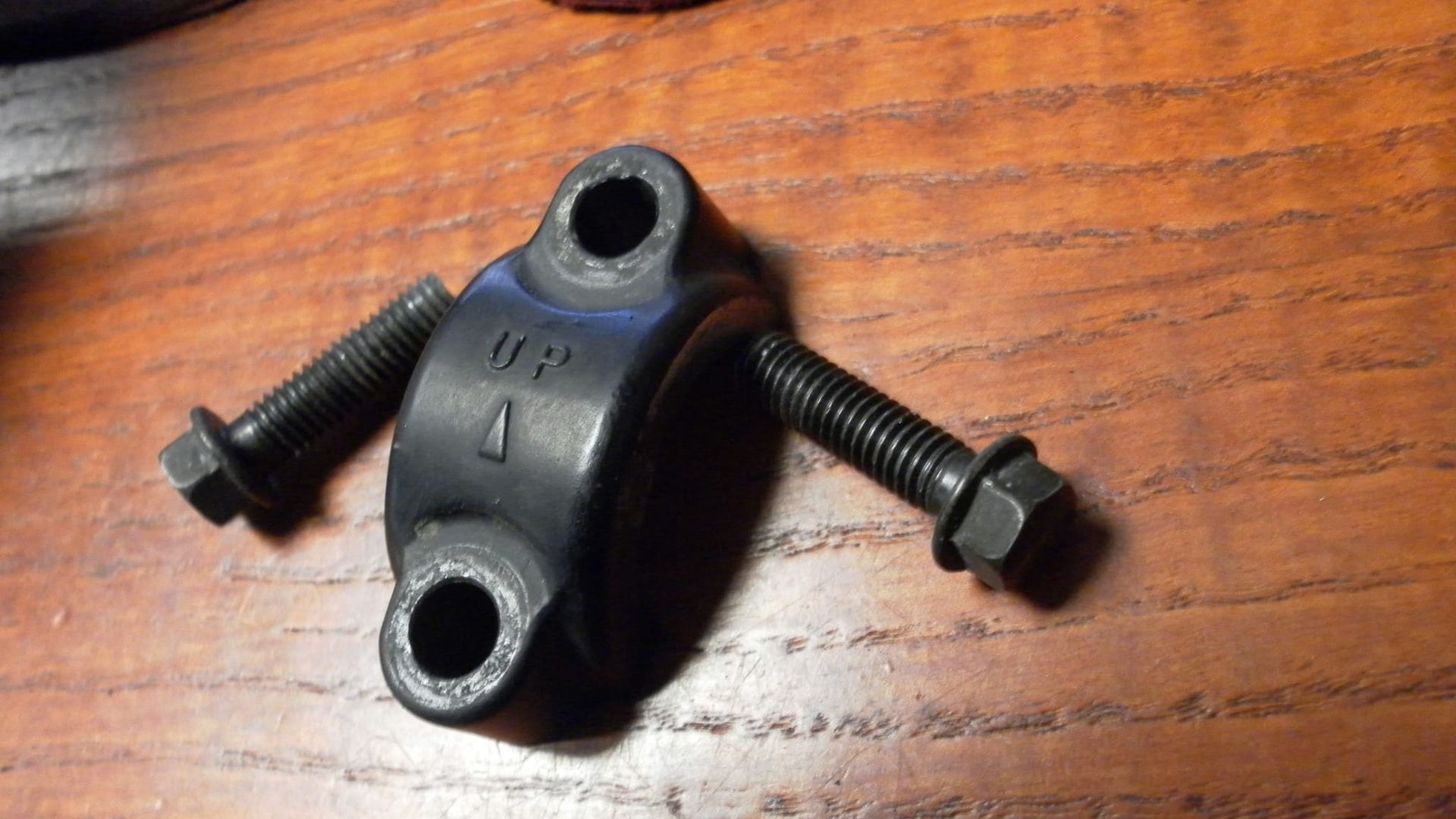 HOLDER, MASTER CYLINDER	St1100 90-03,  cbr900rr 1996-2001	45517-166-006