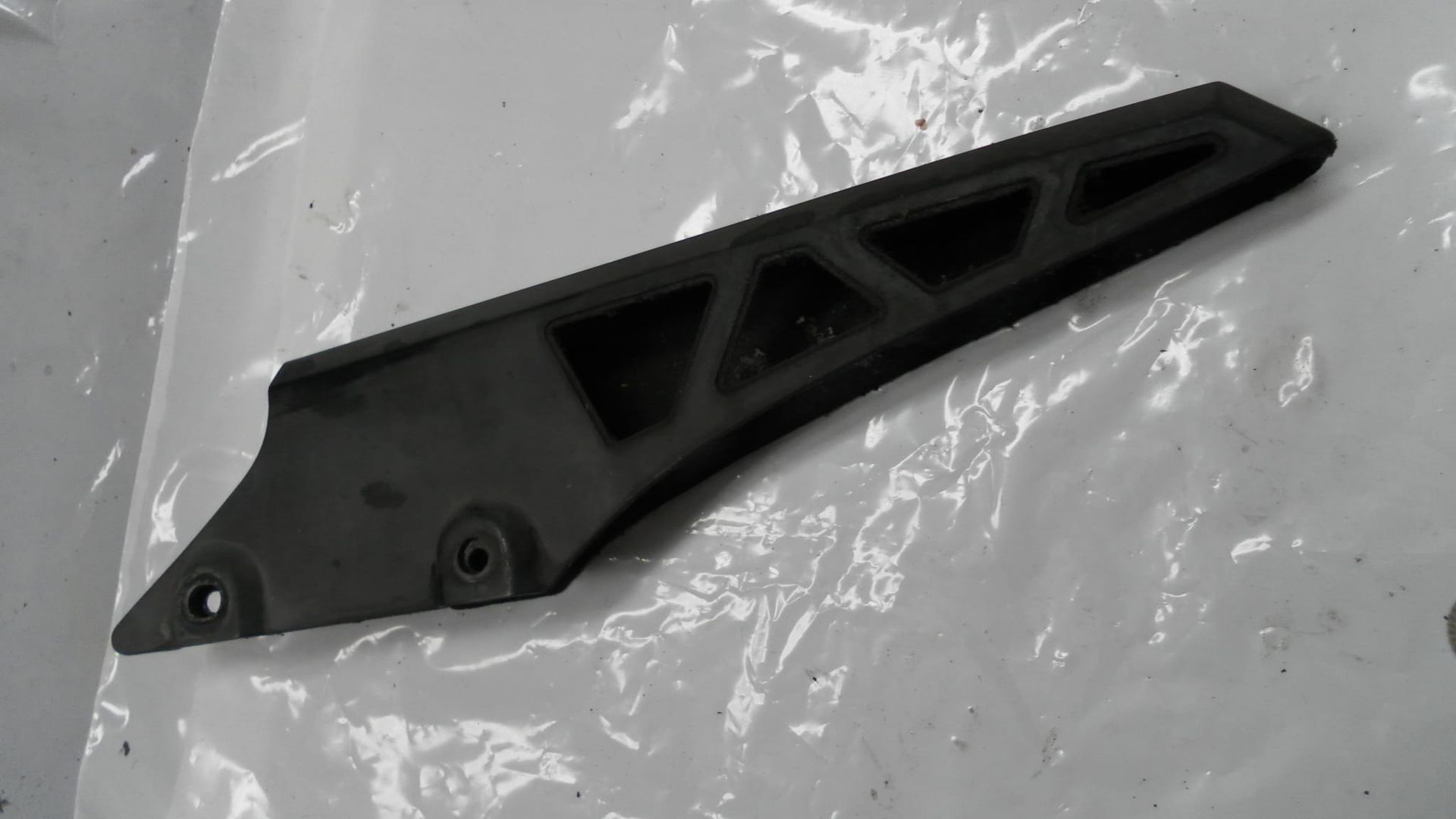 kettingkast	Gsx600f 1988-97 ,gsx750f 1989-97 , gsx-r750 85-87 , gsx-r1100 1986-88	61310-27a01